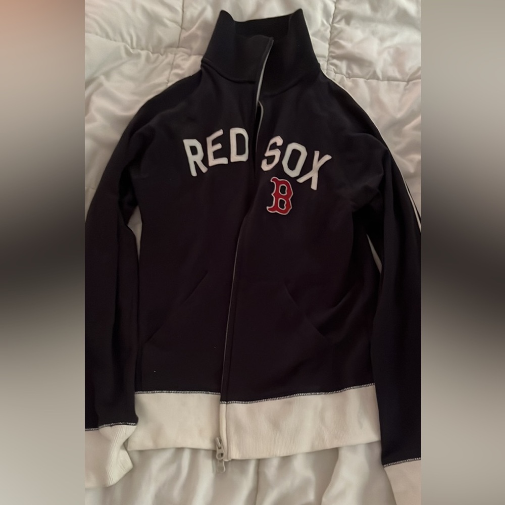 Red Sox zip up sweater